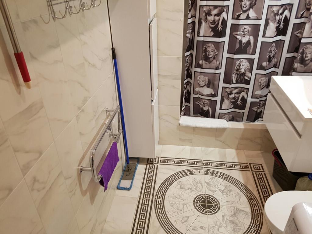 Comfort Apartment On Bogdanivska Street 7B كييف المظهر الخارجي الصورة