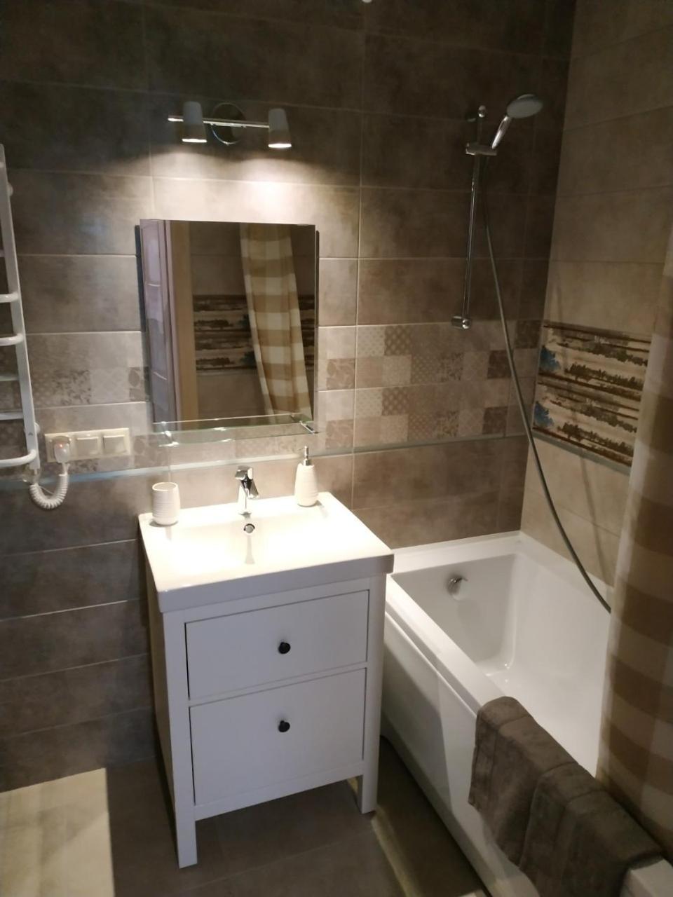 Comfort Apartment On Bogdanivska Street 7B كييف المظهر الخارجي الصورة