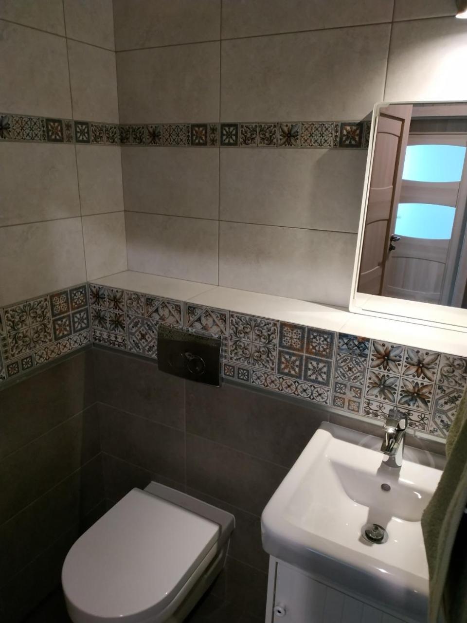 Comfort Apartment On Bogdanivska Street 7B كييف المظهر الخارجي الصورة